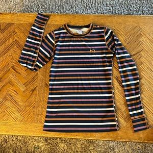 Womens long sleeve shirt (small)